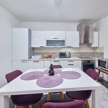 Relax Apartment Bratislava Bagian luar foto